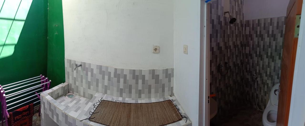 Latansa Homestay بانيووانجى المظهر الخارجي الصورة